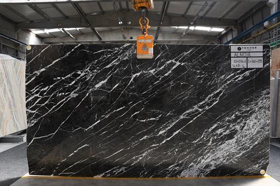 ALNOIR BLACK